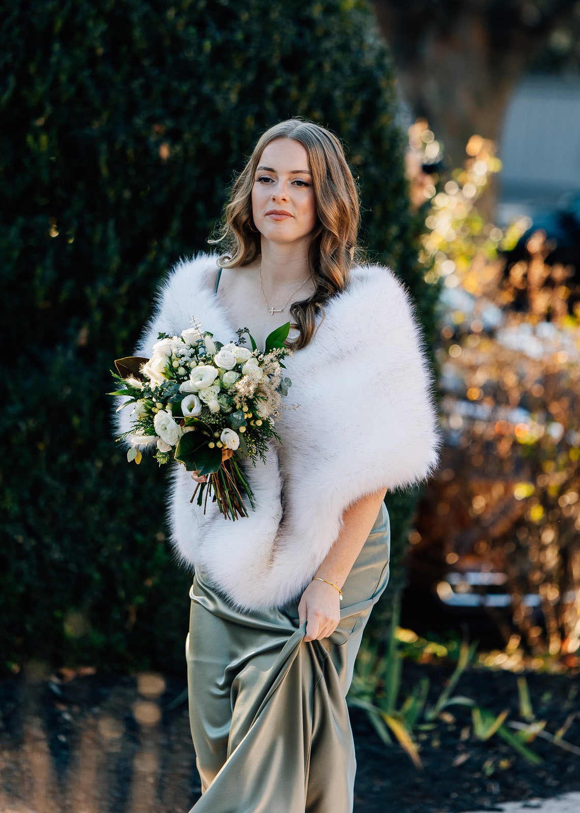 Ivory with black tips faux fur - Stole Wedding Shawl recension och pris