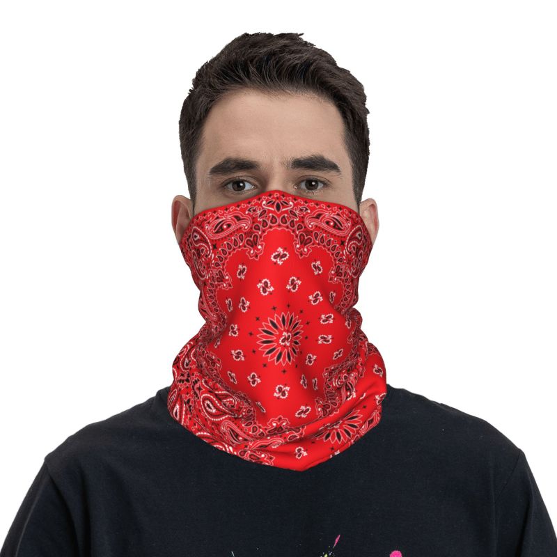 Red Paisley Art Bandana Patter - Neck Warmer Tube recension och pris